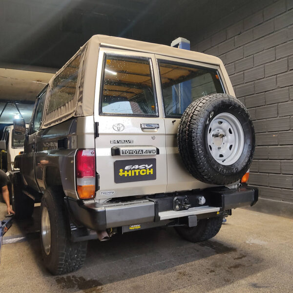 Tiro de Arrastre Toyota Land Cruiser 73 - Image 3