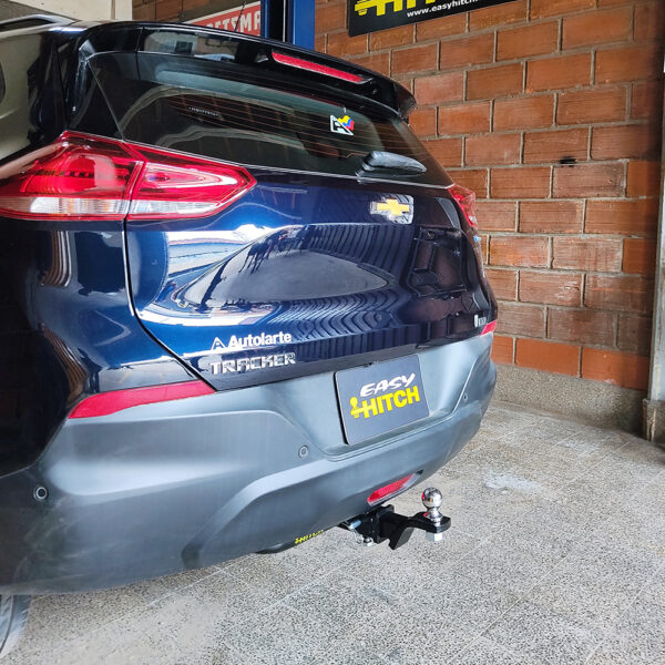 Tiro de arrastre Chevrolet Tracker Turbo LTZ - Image 3
