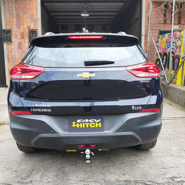 Tiro de arrastre Chevrolet Tracker Turbo LTZ - Image 2