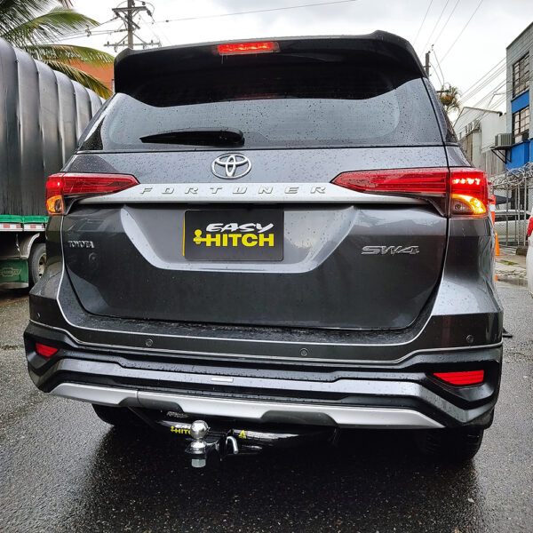 Tiro de Arrastre Toyota Fortuner SW4 (Con Body Kit) - Image 4
