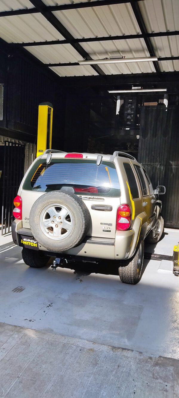 Tiro de Arrastre Jeep Liberty - Image 5